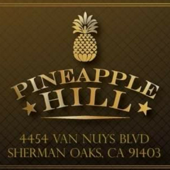 IRL LA Posh N Sip March 2023 - Picture 7 of 9